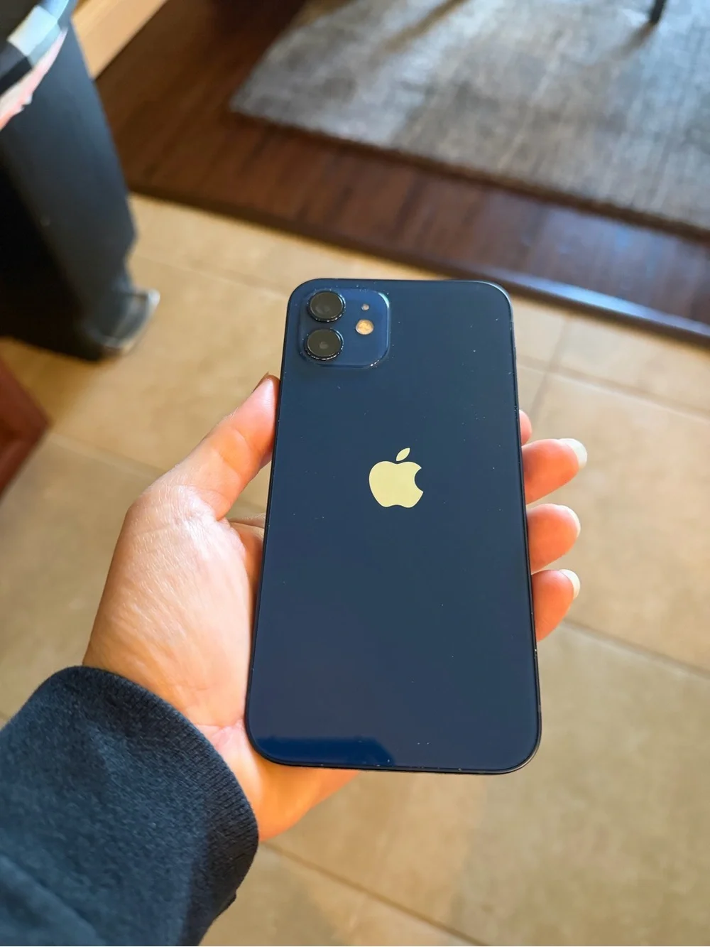 Apple iPhone 12 - Blue - Hello Screen